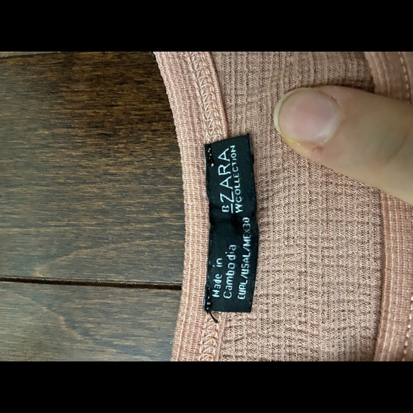 Zara Dusty Pink Top with Ruffle - Picture 3 of 3